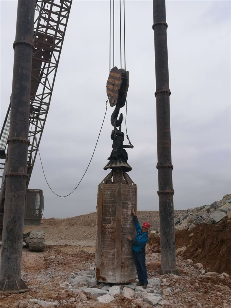 四川成都簡陽機場3000KN.m置換